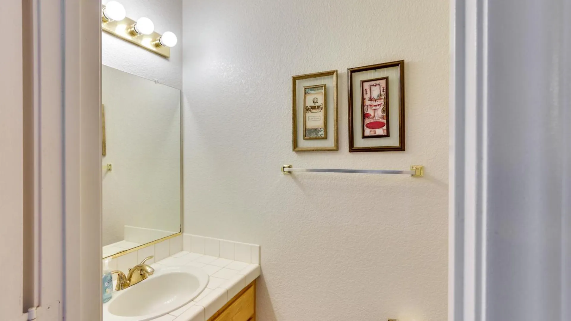 فيلا Pet-Friendly Escape With Grill, 11 Mi To Strip! لاس فيغاس الولايات المتحدة الأمريكية